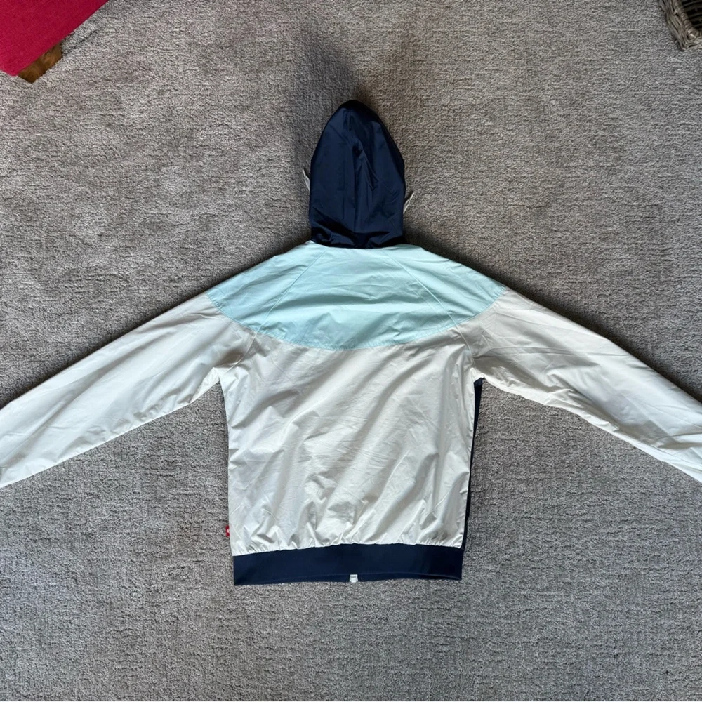 Nike Colorblock Windbreaker Jacket in Navy, Light Blue & White